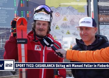 Ski-Star Manuel Feller und CASABLANCA hotelsoftware beim Ski-Tag in Fieberbrunn für Licht ins Dunkel