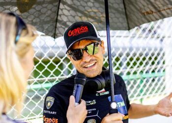 Clemens Schmid (32/A) tritt nach der Debütsaison 2022 auch dieses Jahr in der DTM für den Rennstall aus Österreich an ©ADAC