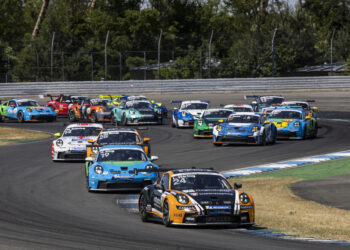 Der Niederländer Loek Hartog (Team GP Elite Porsche 911 GT3 Cup #24) fuhr im vierten Rennen des Porsche Carrera Cup Deutschland einen Start-Ziel-Sieg heraus ©Porsche