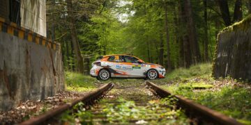 Martin Christ führt die DRM2-Tabelle zusammen mit Lina Meter im Opel Corsa Rally4 mit 14 Punkten an ©ADAC