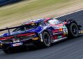 Formel-1-Weltmeister Max Verstappen gibt Vermeulen wertvolle Tipps ©ADAC Motorsport