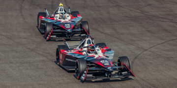 Das TAG Heuer Porsche Formel-E-Team startet als WM-Spitzenreiter in die Schlussphase der Saison ©Porsche Motorsport