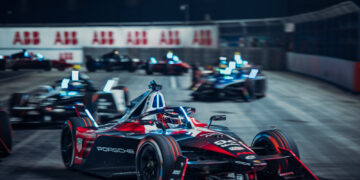 Der Porsche 99X Electric macht Jake Dennis vom Porsche-Kundenteam Avalanche Andretti zum Formel-E-Weltmeister