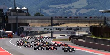 Martinius Stenshorne gewinnt das erste Rennen in Mugello ©Dutch Photo Agency