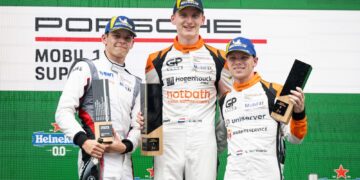 Sieg von Loek Hartog vertagt Titelentscheidung auf das Finale ©Porsche Motorsport