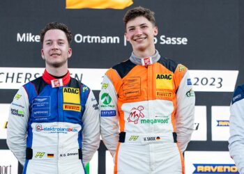 Champions und Tabellenführer: Mike David Ortmann (li.) und Hugo Sasse ©ADAC Motorsport