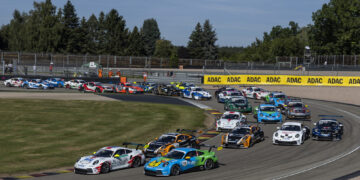 Porsche-Junior Bastian Buus gewinnt Duell gegen Morris Schuring ©Porsche Motorsport