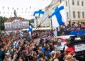Die WRC-Stars starten in Prag umringt von Rally-Fans ©ADAC Motorsport
