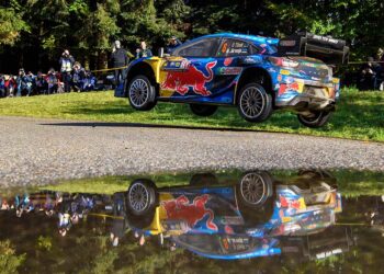 231029 cer 5 125.000 begeisterte Fans säumten bei der Central European Rally die 18 selektiven Asphaltprüfungen im Dreiländereck von Deutschland, Österreich und Tschechien ©ADAC Motorsport