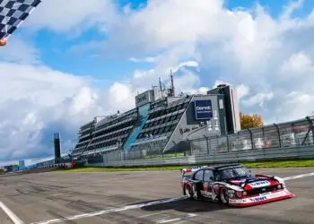 Peter Mücke gewann mit seinem Ford Turbo Capri Gr. 5 beide Rennen der Tourenwagen Classic ©Tourenwagen Classic