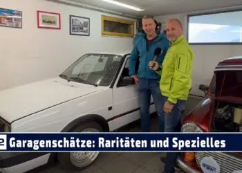 Garagenschätze: Audi S2 Coupe, ein Mini und ein Golf II GTI stehen in der Garage von Martin Mader