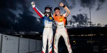 Großer Jubel in Hockenheim über den Titel: Ortmann (mit Helm) und Sasse ©ADAC Motorsport