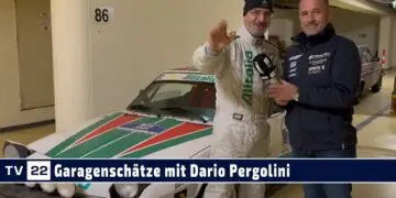 Garagenschätze: Dario Pergolini mit seinem Fiat X1/9 im AlItalia Design und den Fahrzeugen der RAID