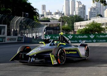 Lucas di Grassi kämpft bei Formel-E-Heimspiel lange um Punkte