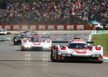 Porsche in Imola mit zwei Hybridprototypen auf dem Siegerpodest