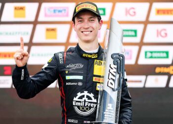 Achterbahnfahrt mit Happy End: Aitken gewinnt in Oschersleben