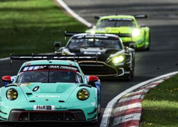 Porsche-Sieg im Abendrennen am Ring