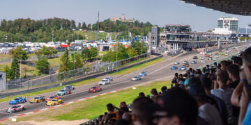 ADAC Nürburgring Langstrecken-Serie eröffnet die Rennsaison in der Grünen Hölle