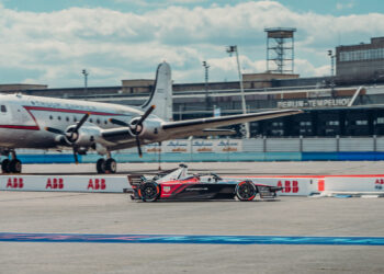 Porsche mit starker Teamleistung beim ersten Heimrennen in Berlin
