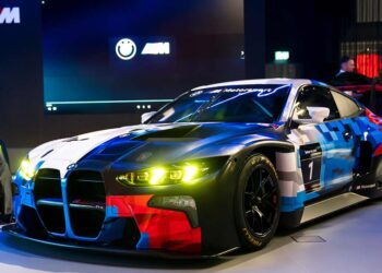 BMW M Motorsport stellt BMW M4 GT3 EVO vor