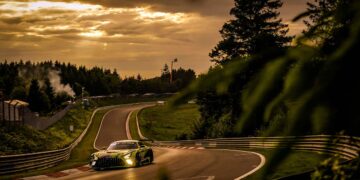 Warmlaufen für den Nordschleifen-Krimi