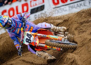 Jeffrey Herlings begeistert am Samstag beim ADAC MX Masters in Tensfeld