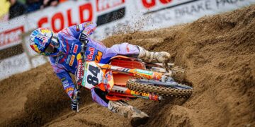 Jeffrey Herlings begeistert am Samstag beim ADAC MX Masters in Tensfeld