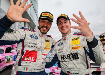 BMW-Duo Gabriele Piana/Michael Schrey siegt im Sonntagsrennen auf dem Nürburgring