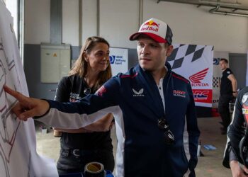 Stefan Bradl trainiert Talente des Motorsport Team Germany
