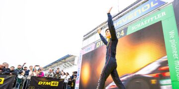 Ein spektakulären Einlauf aller Fahrer sorgte schon vor dem Rennen für Show-Momente