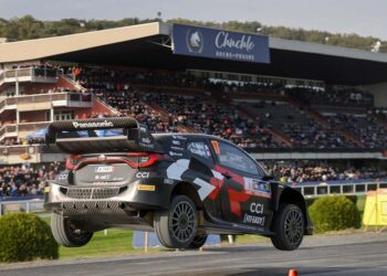 Rallye-Feuerwerk zum Auftakt der Central European Rally