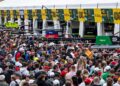 Beim Pitwalk kommen Fans den PS-starken Fahrzeugen und den DTM-Stars ganz nah