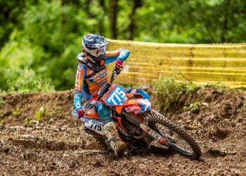 Die erste offizielle Deutsche Motocross-Meisterin, Alexandra Massury, muss sich im neuen Jahr in einer Serie mit acht Rennen gegen die Konkurrenz behaupten (Foto: Kai Brake)