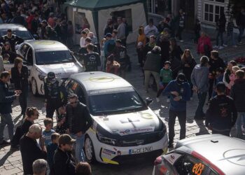 Publikumsmagnet: Die Cup-Präsentation in Hauzenberg im Rahmen der Central European Rally war ein voller Erfolg