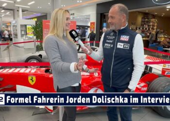 MOTOR TV22: Jorden Dolischka ist schnell im Formel Rennwagen unterwegs