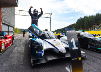Jubel bei Thomas Ambiel, der erst in diesem Jahr in den Prototype Cup Germany eingestiegen ist