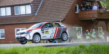 Höhenflüge: Der ADAC Opel Electric Rally Cup hat sich längst international etabliert