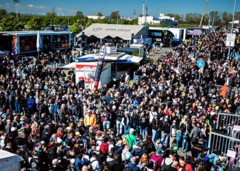 Viele Fans besuchten den DTM-Auftakt in Oschersleben