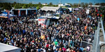 Viele Fans besuchten den DTM-Auftakt in Oschersleben