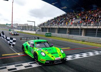 Ayhancan Güven überquerte in Zandvoort als erster die Ziellinie