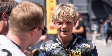 Hinkelmann feiert damit seinen Premierenieg in der Nachwuchsserie