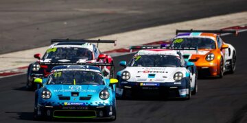 Etienne Ploenes (vorne) feierte seinen ersten Saisontriumph in der Porsche Sprint Challenge Deutschland GT3 (Foto: Porsche Sports Cup)