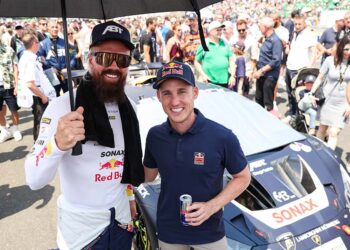 DTM trifft auf MotoGP: Nicki Thiim und Pol Espargaro