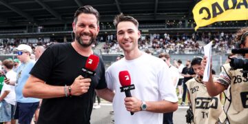 Kelvin van der Linde (rechts) feierte neben Matthias Killing seine ProSieben-Premiere