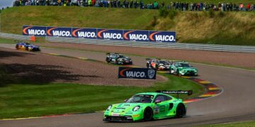 Auf trockener Fahrbahn machte Ayhancan Güven mehrere Plätze gut