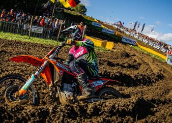 Mit dem Sieg in Holzgerlingen sicherte van de Moosdijk seinen ersten ADAC MX Masters Titel