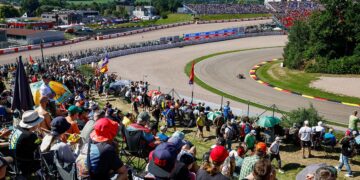 100 Jahre Sachsenring: Die Eintrittskarten für 2027 gibt es in exklusiven Sonderdesigns.