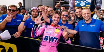 Jubel über den dritten DTM-Sieg von Matteo Cairoli bei Emil Frey Racing