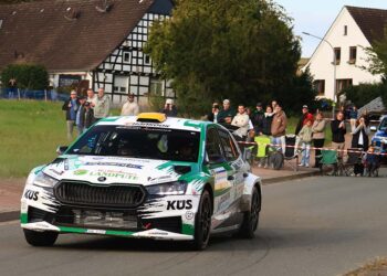 Marijan Griebel hat am Samstag mit Beifahrer Tobias Braun die ADAC Rallye Stemweder Berg gewonnen.
