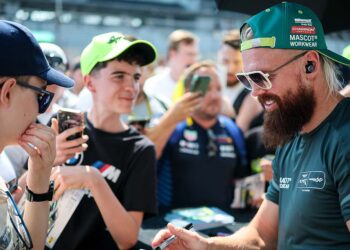 Bei der DTM kommen die Fans den Fahrern wie Nicki Thiim besonders nah